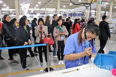 多國(guó)旅行商深入智能馬桶工廠(chǎng)，體驗(yàn)“臺(tái)州智造”獨(dú)特魅力